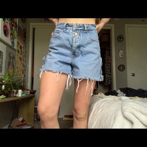 VINTAGE Outlaw High waisted shorts